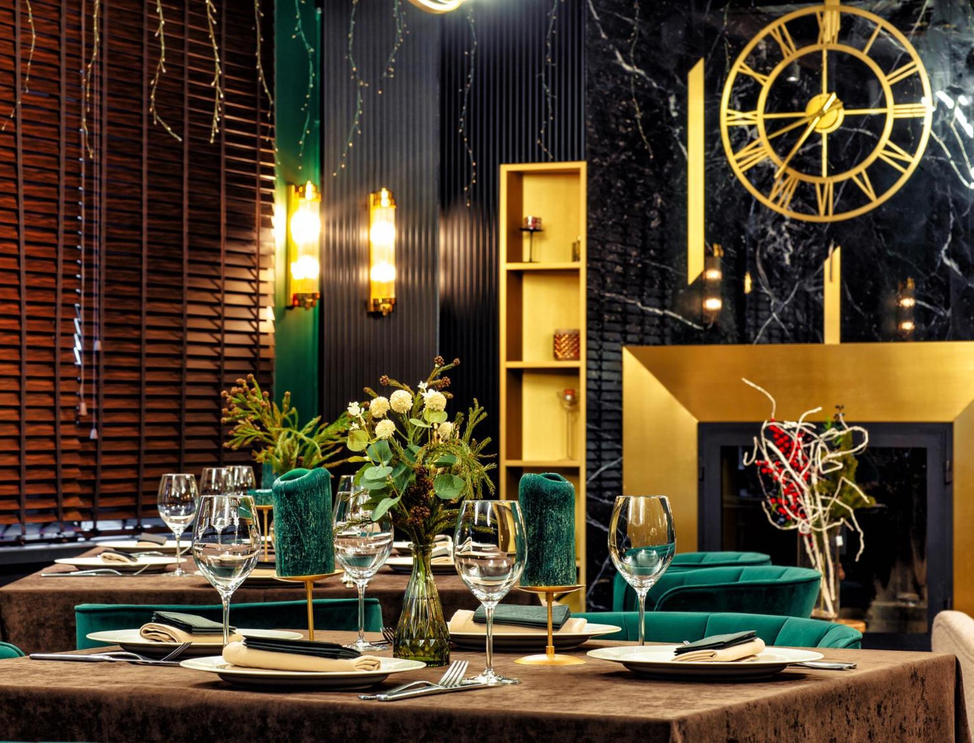Дом У Озера Hotell Borovoe Exteriör bild