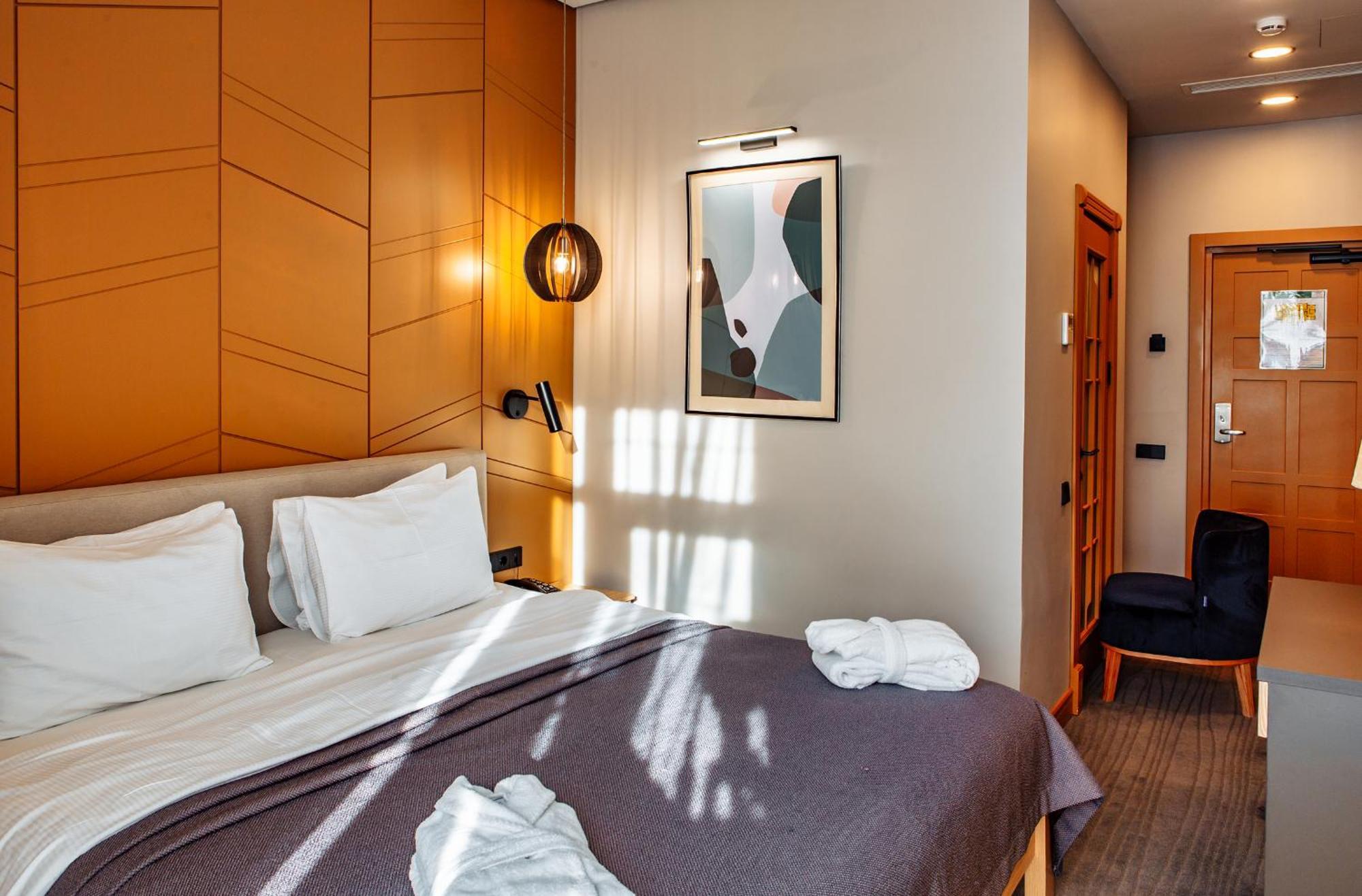 Дом У Озера Hotell Borovoe Exteriör bild