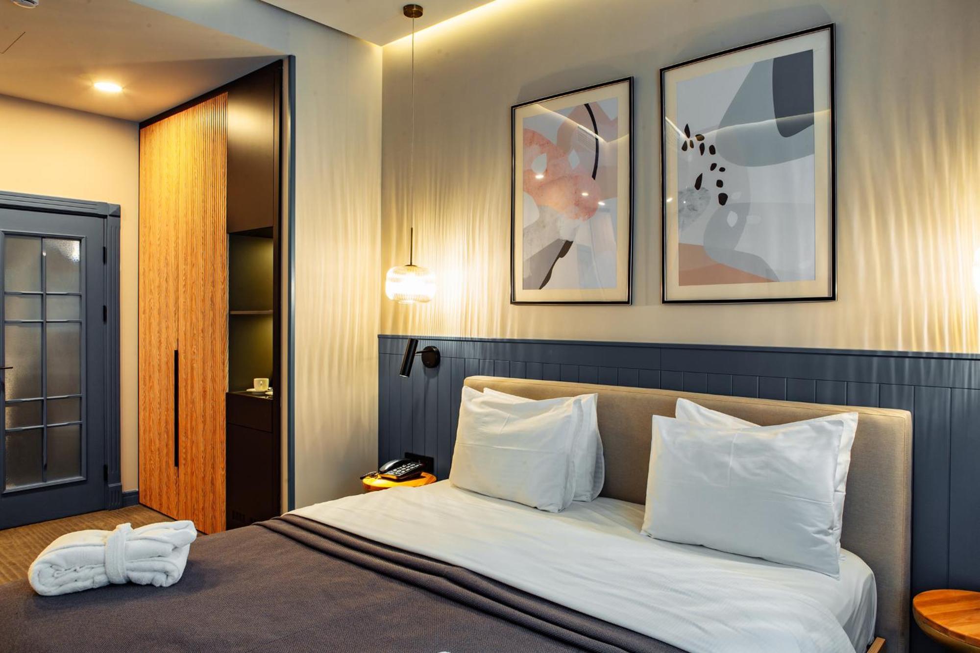 Дом У Озера Hotell Borovoe Exteriör bild