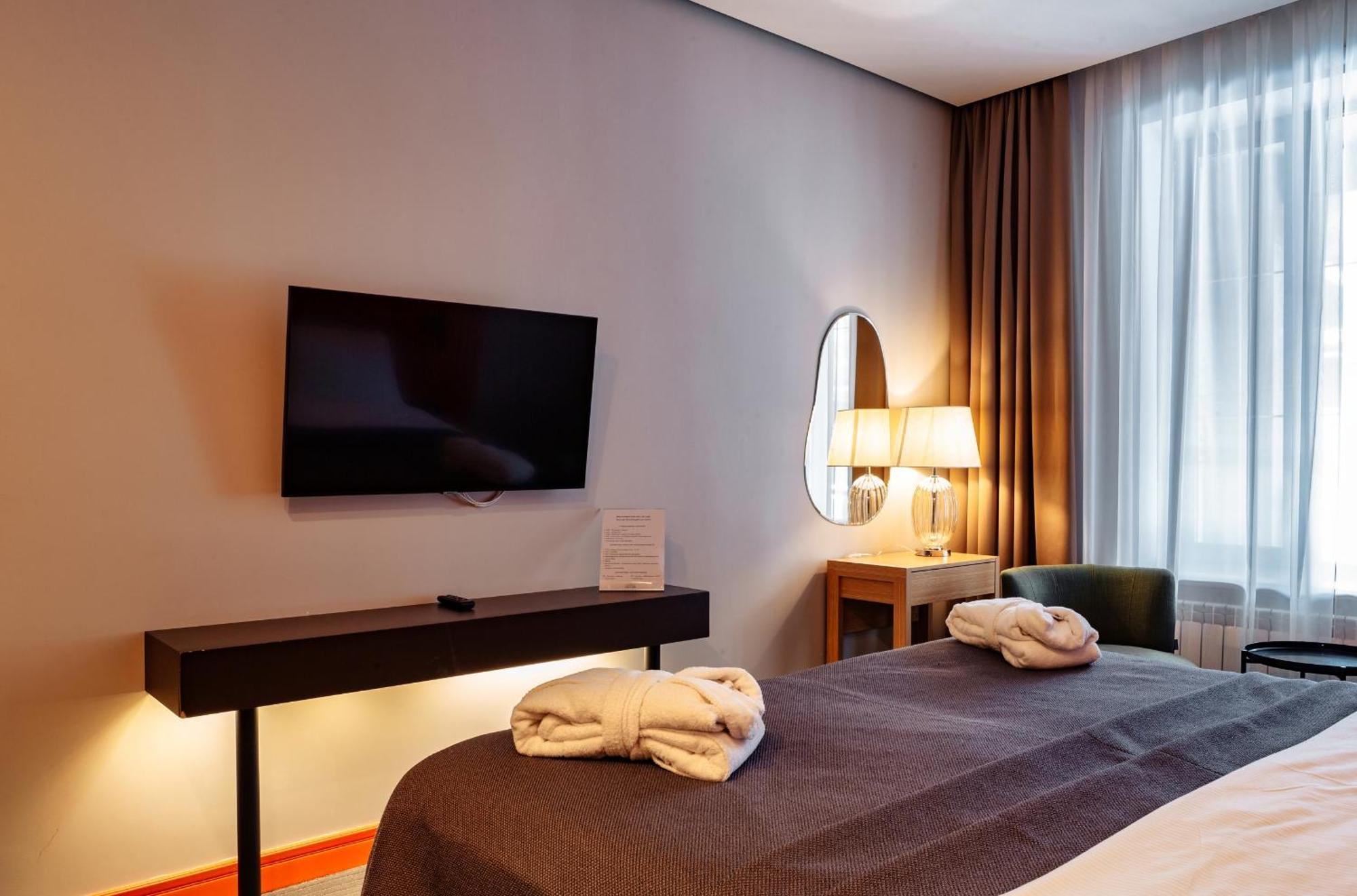 Дом У Озера Hotell Borovoe Exteriör bild